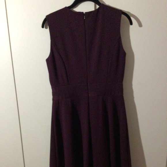Calvin Klein Size 8 Burgundy Dress - Picture 2 of 2